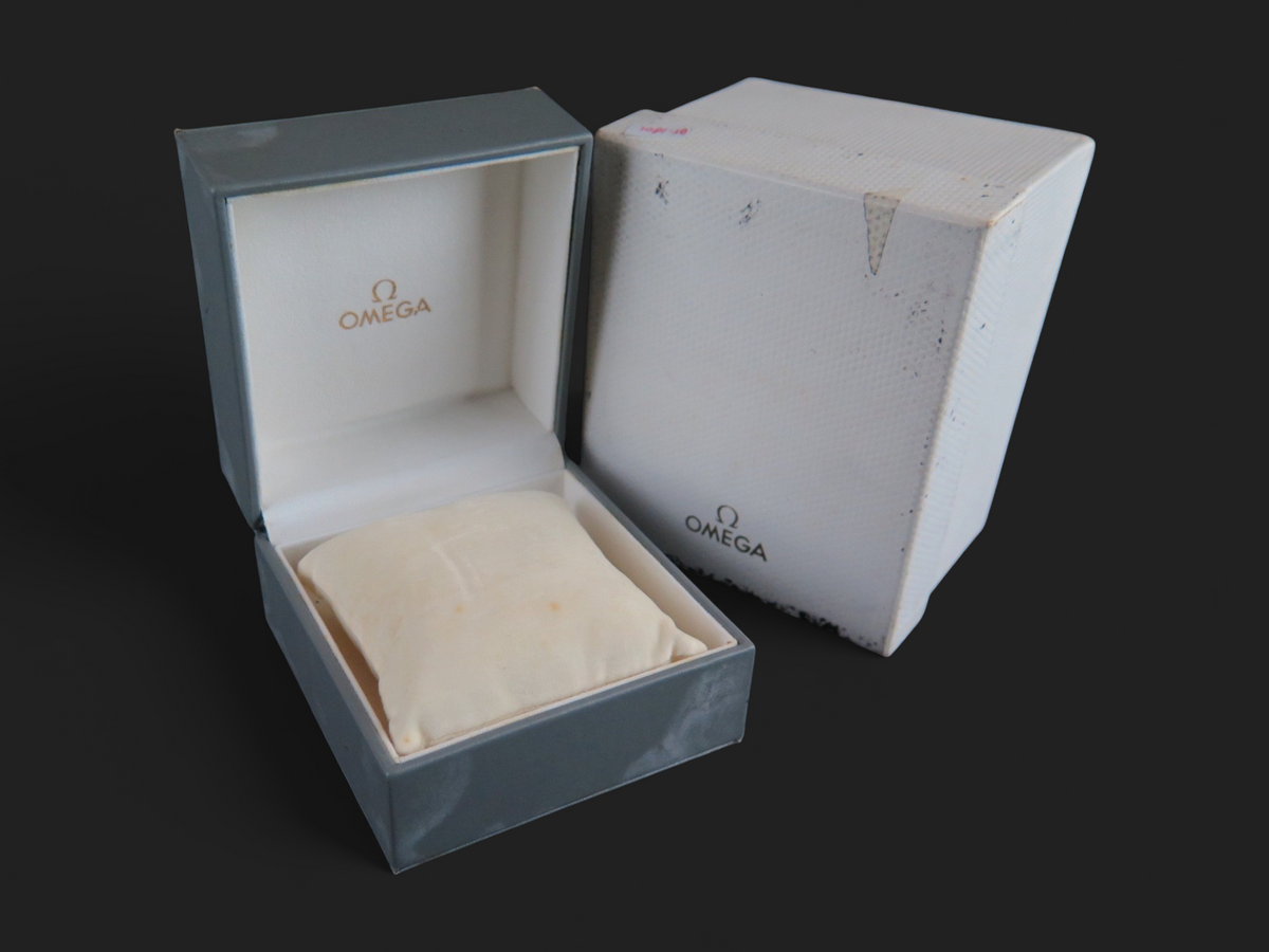 Omega Vintage Box Set      (1)