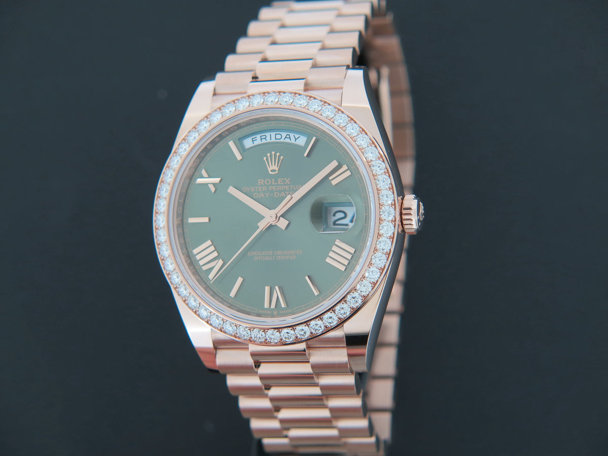 Rolex Day-Date 40 Everose Green Roman Dial 228345RBR NEW (1)