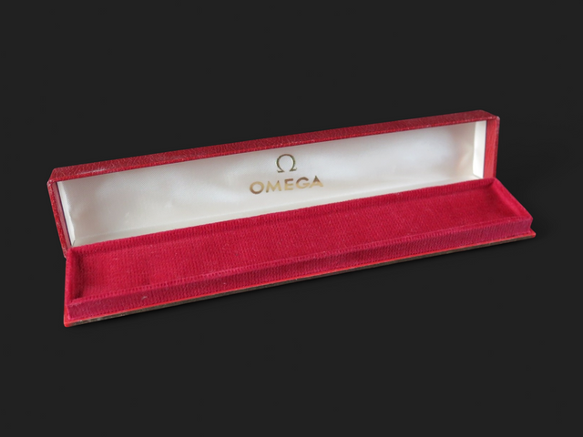 Omega Vintage Box