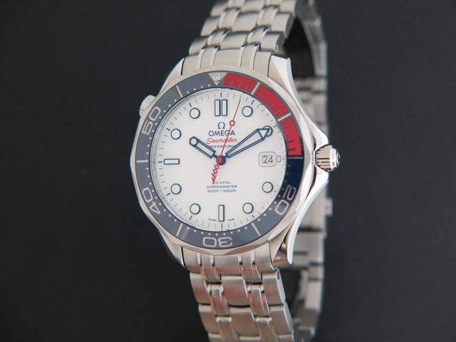 Omega Seamaster Diver 300m James Bond Commanders Watch LE