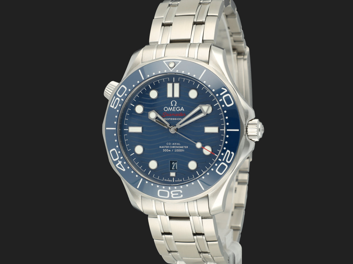 Omega Seamaster Diver 300M Co-Axial Master Chronometer Blue Dial 210.30.42.20.03.001 (1)