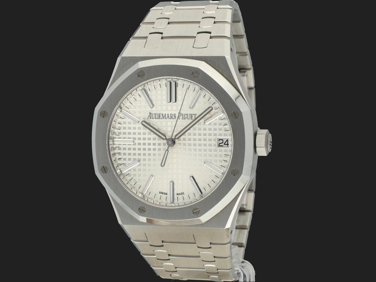 Audemars Piguet Royal Oak 41 Selfwinding Silver Dial 15510ST (1)