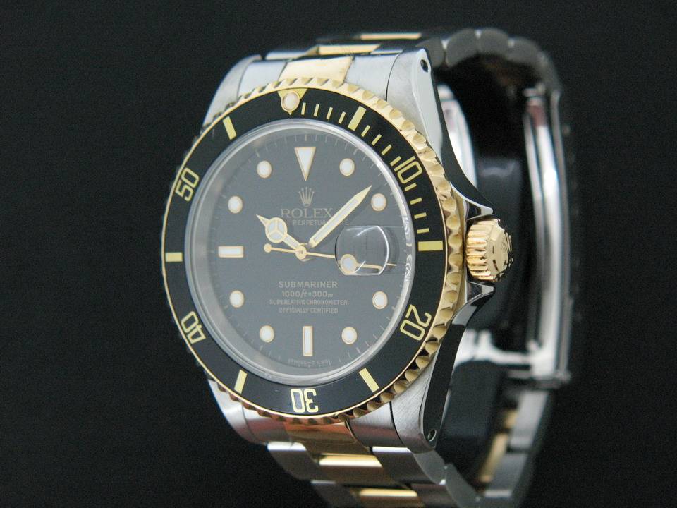 Rolex Oyster Perpetual Date Submariner  (1)