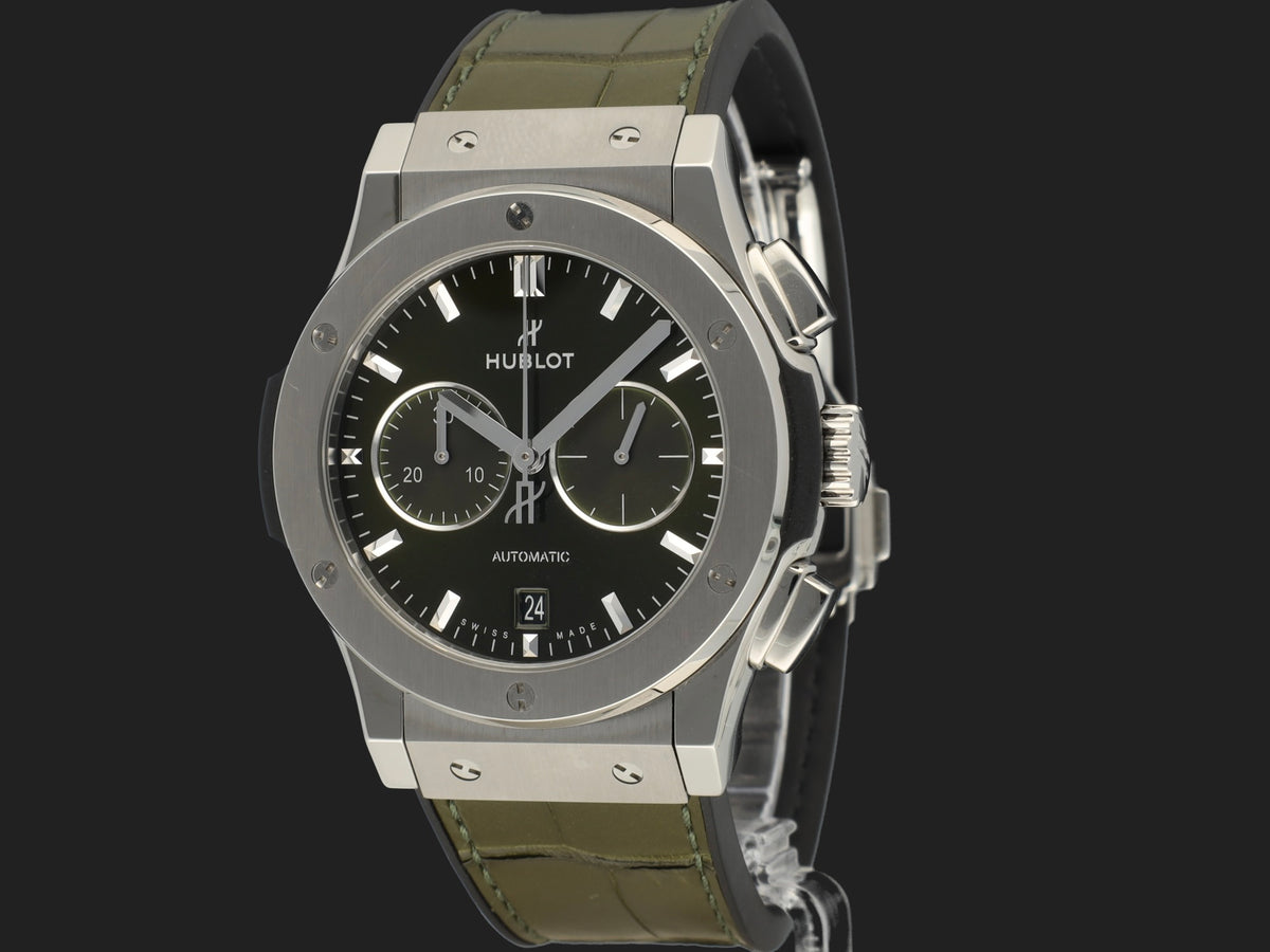 Hublot Classic Fusion Chronograph Titanium Green 541.NX.8970.LR (1)