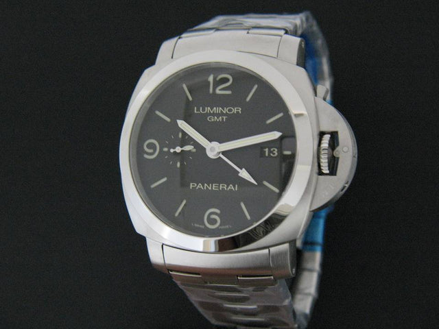 Panerai Luminor GMT