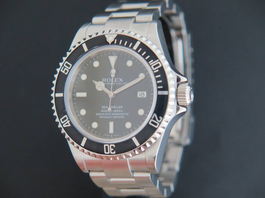 Rolex Sea-Dweller 16600    (1)