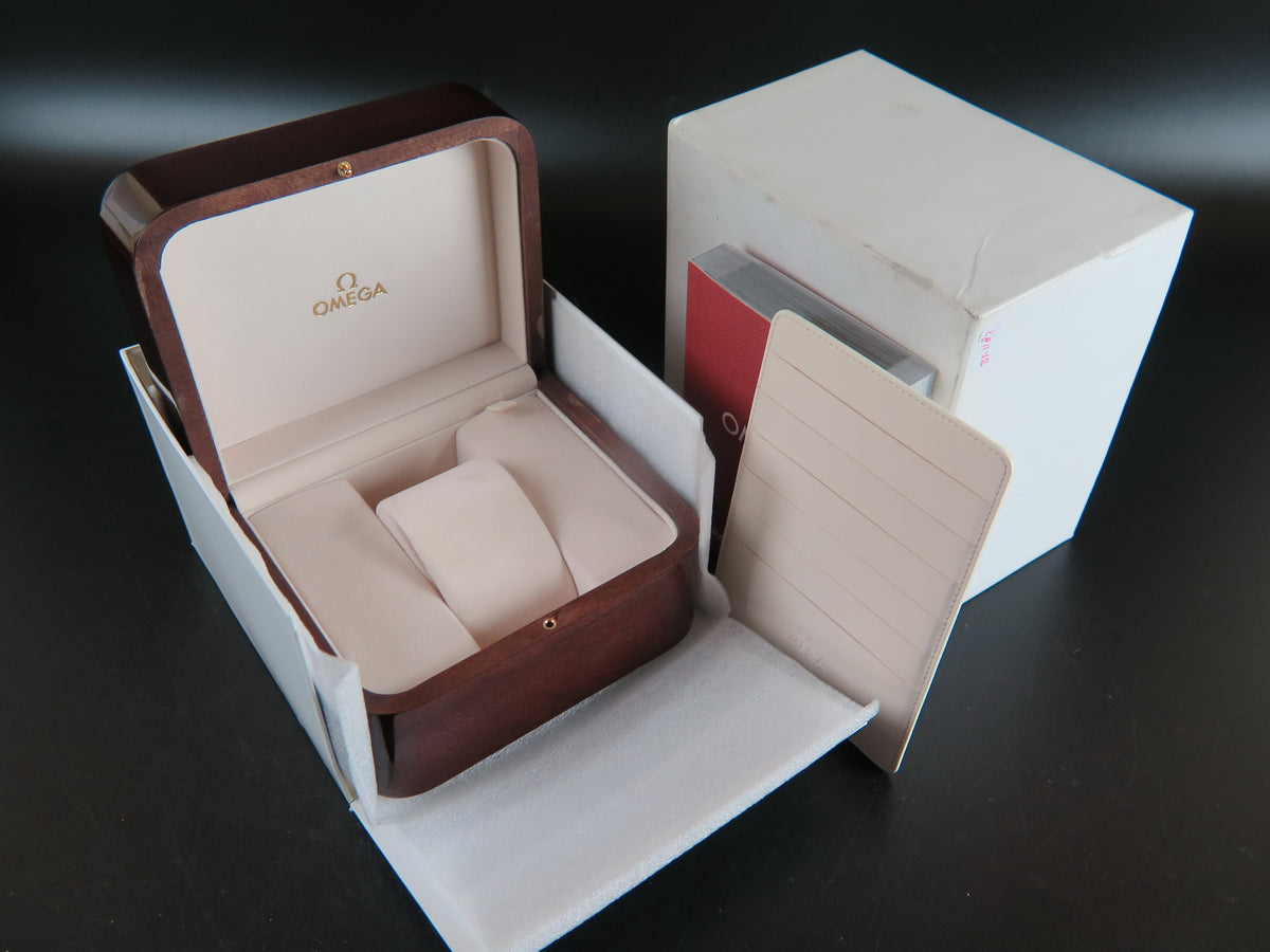 Omega Luxury Box Set (1)
