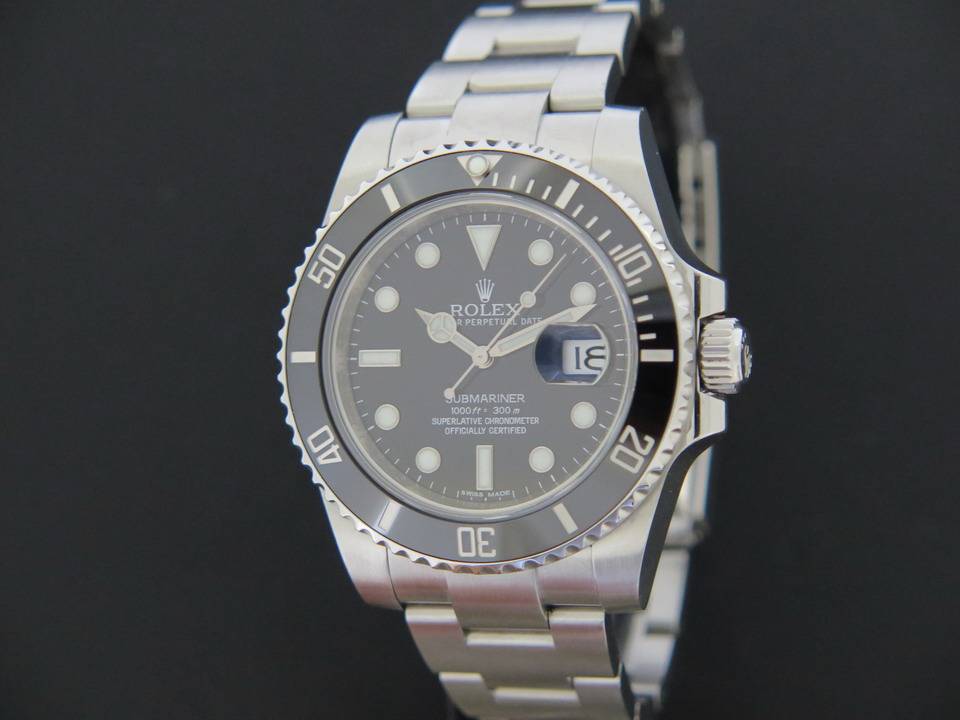 Rolex Submariner Date 116610LN (1)