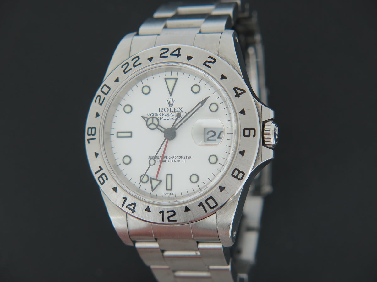 Rolex Explorer II White Dial 16570 (1)