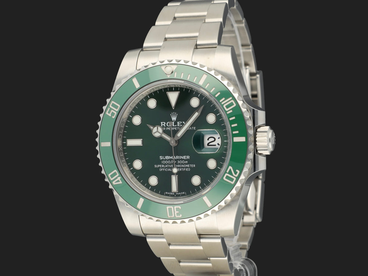 Rolex Submariner Date 116610LV (1)
