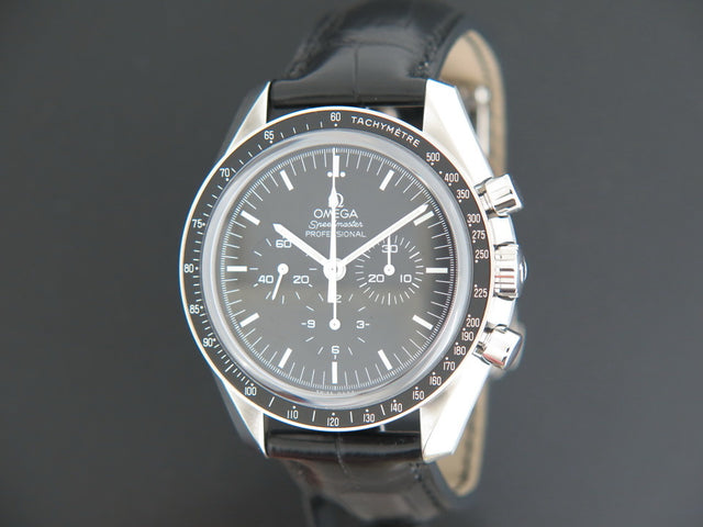Omega Speedmaster Professional Moonwatch Sapphire NEW