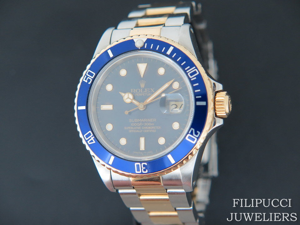 Rolex Submariner Date Gold/Steel Blue Dial 16803 (1)