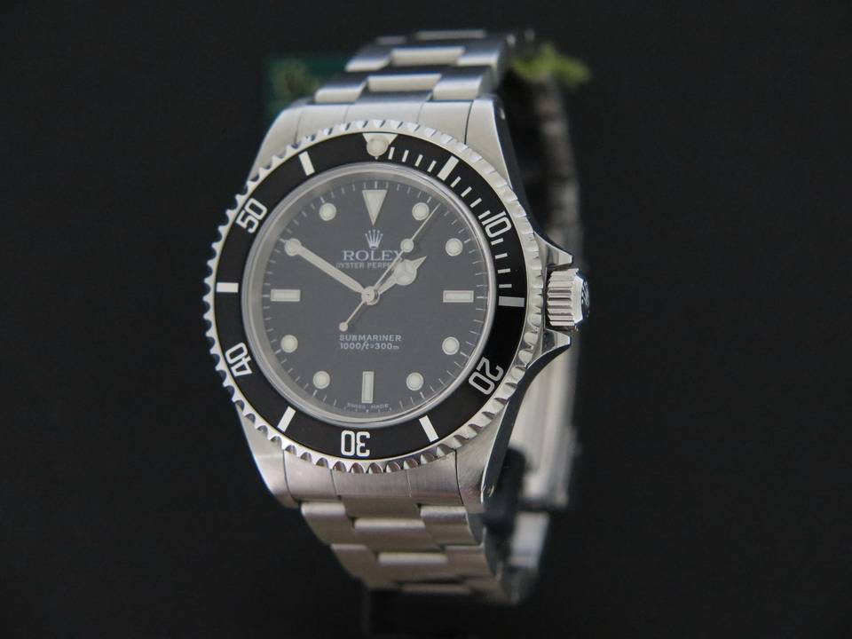 Rolex Oyster Perpetual Submariner No Date (1)