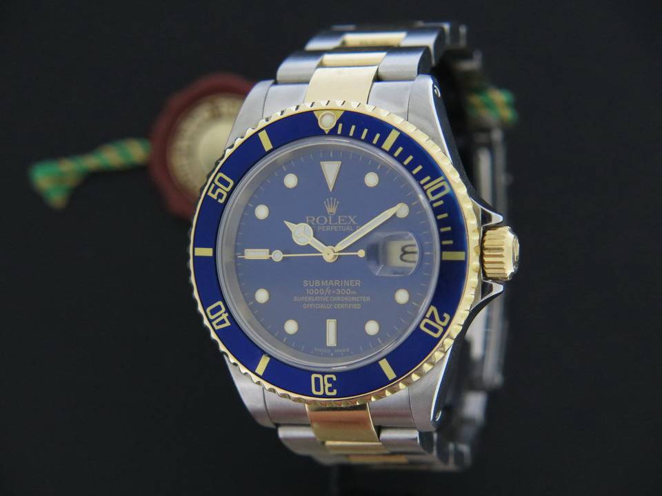 Rolex Oyster Perpetual Submariner Date (1)