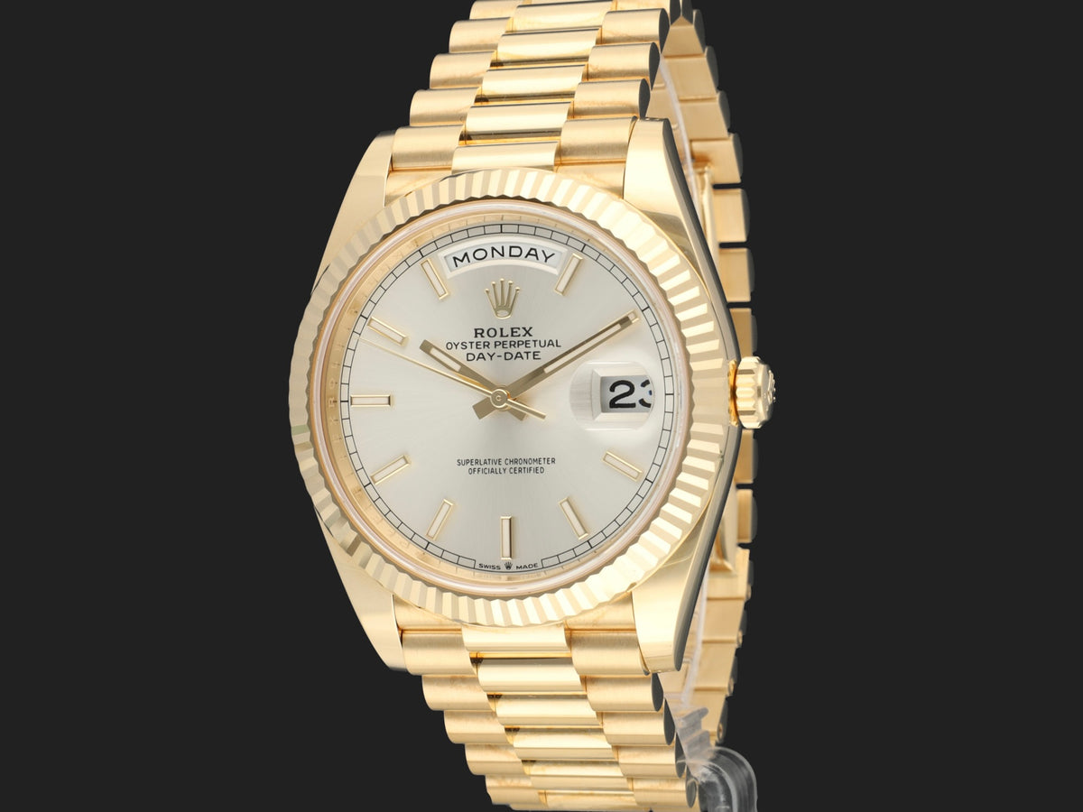 Rolex Day-Date 40 Yellow Gold Silver Dial 228238 (1)