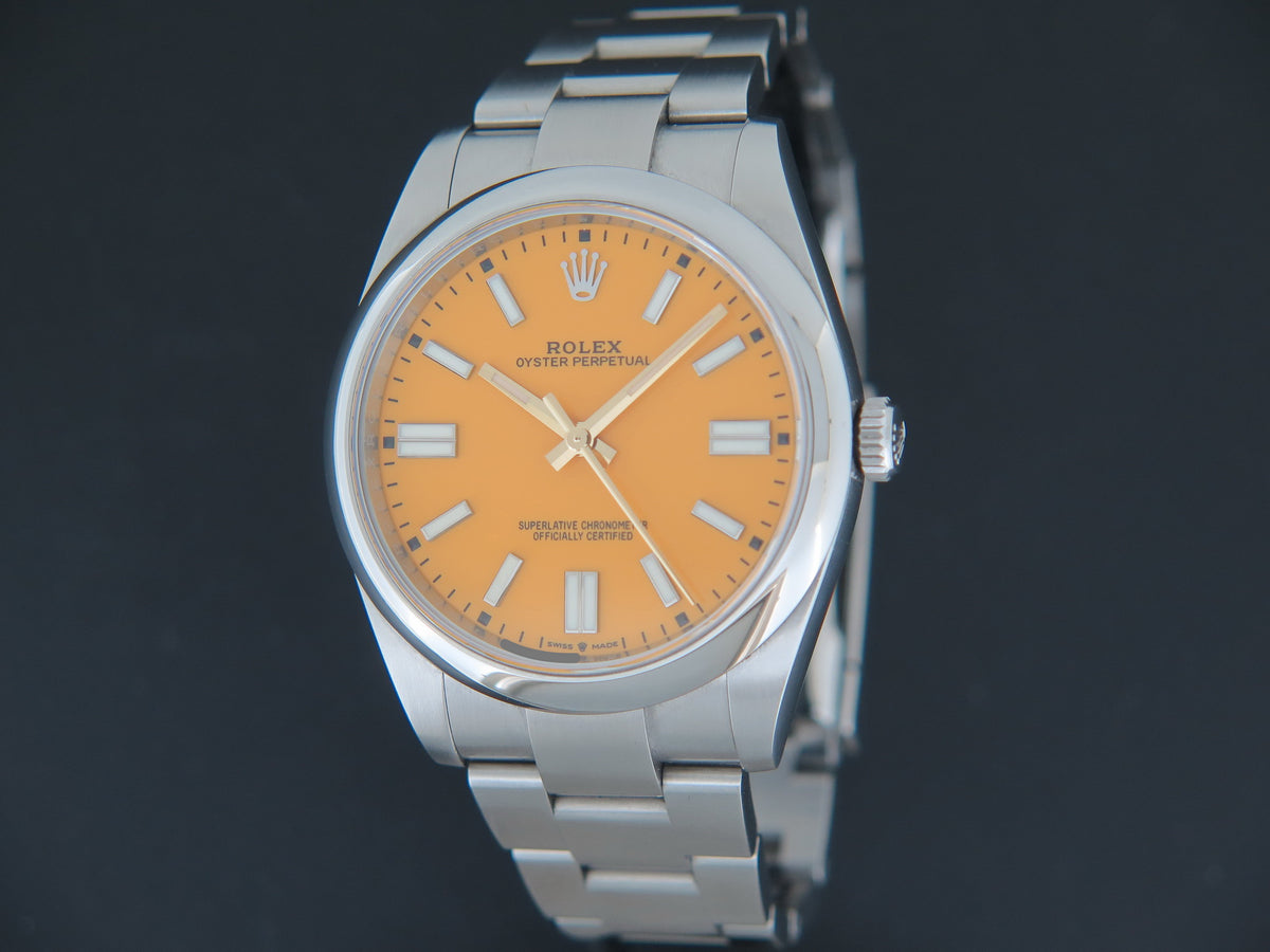 Rolex Oyster Perpetual 41 Yellow Dial 124300 (1)