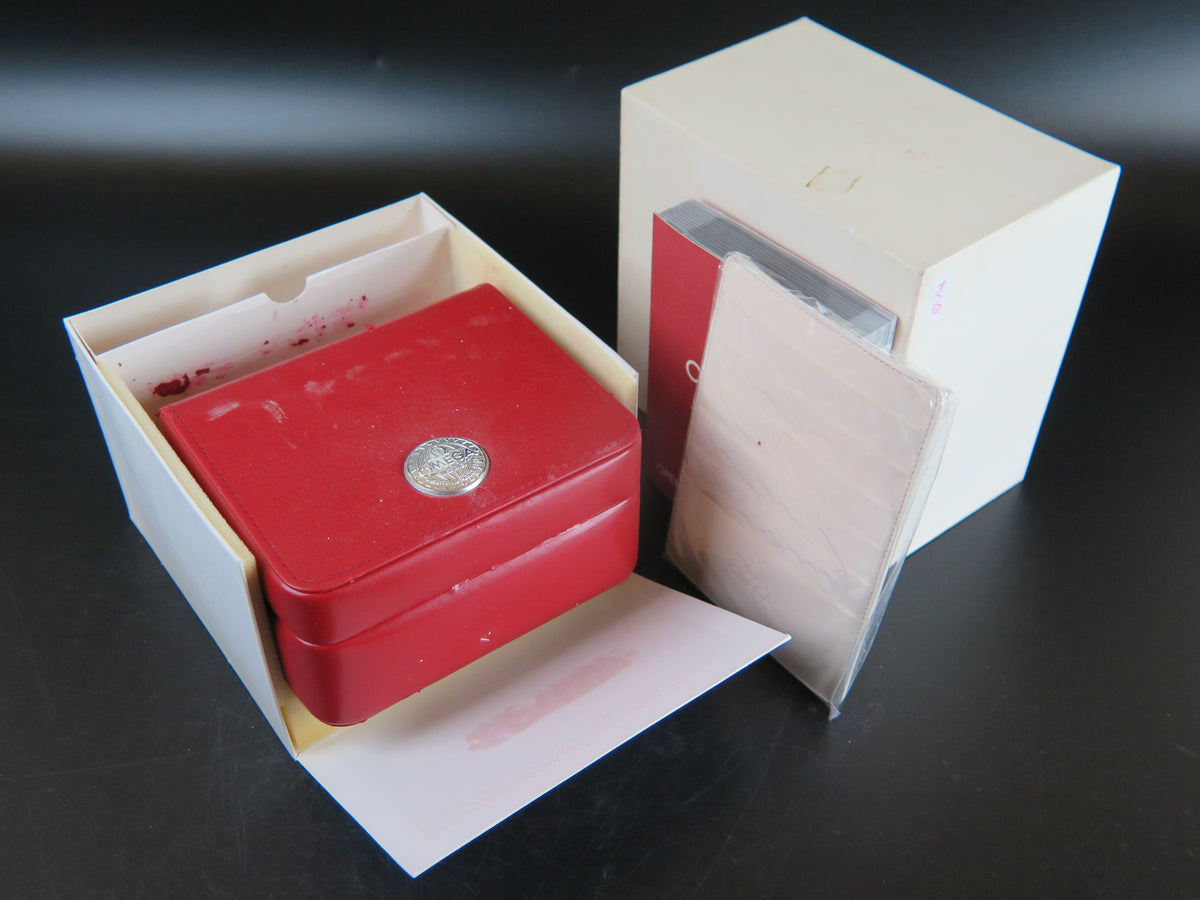Omega Box Set With Cardholder And Booklet (1)