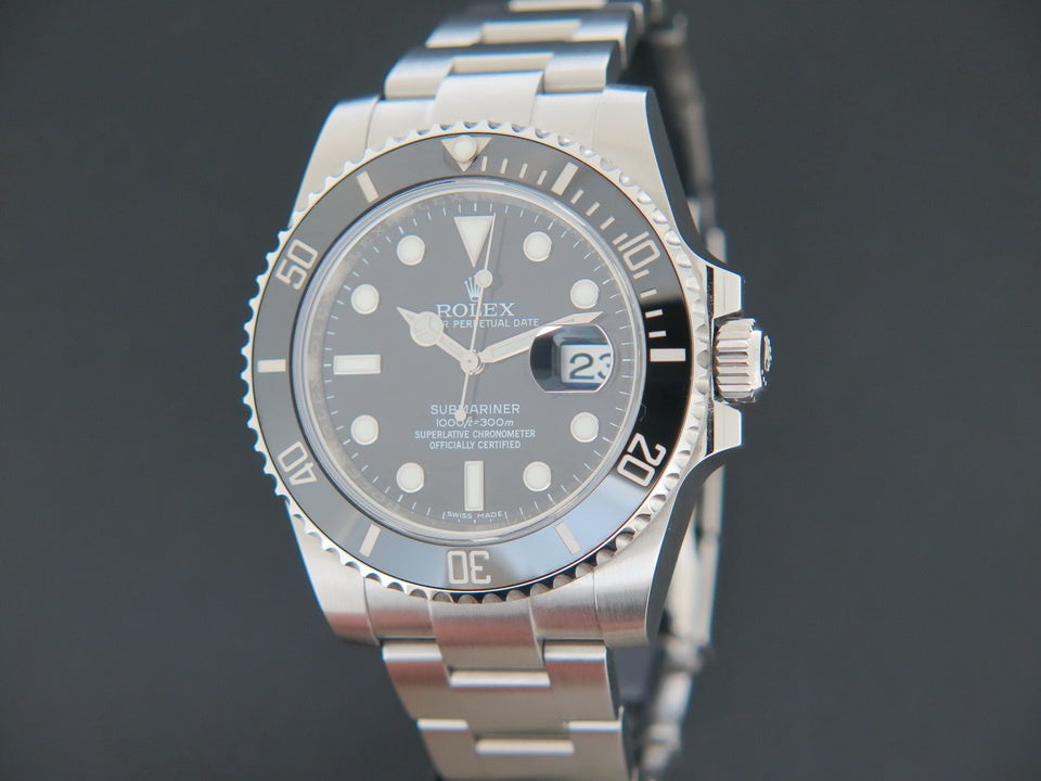 Rolex Submariner Date 116610LN (1)