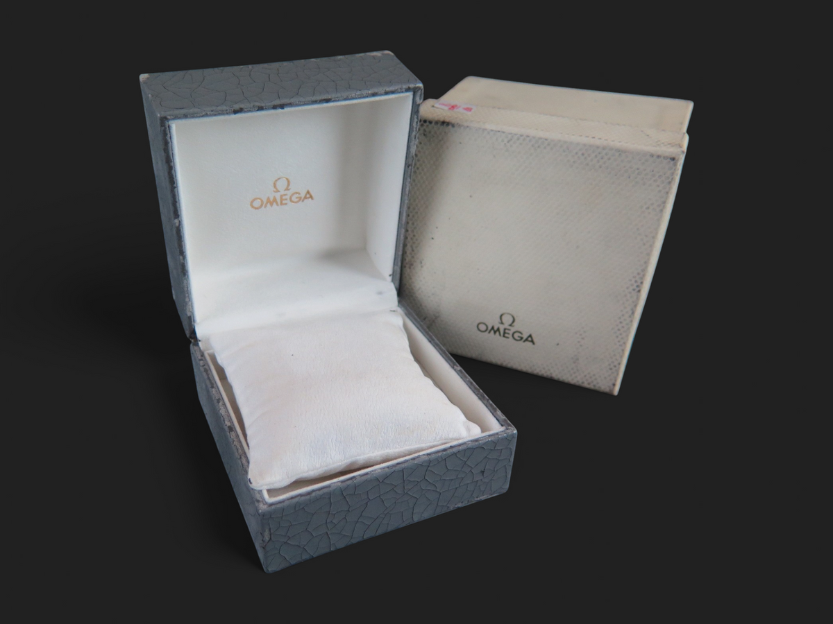 Omega Vintage Box Set       (1)