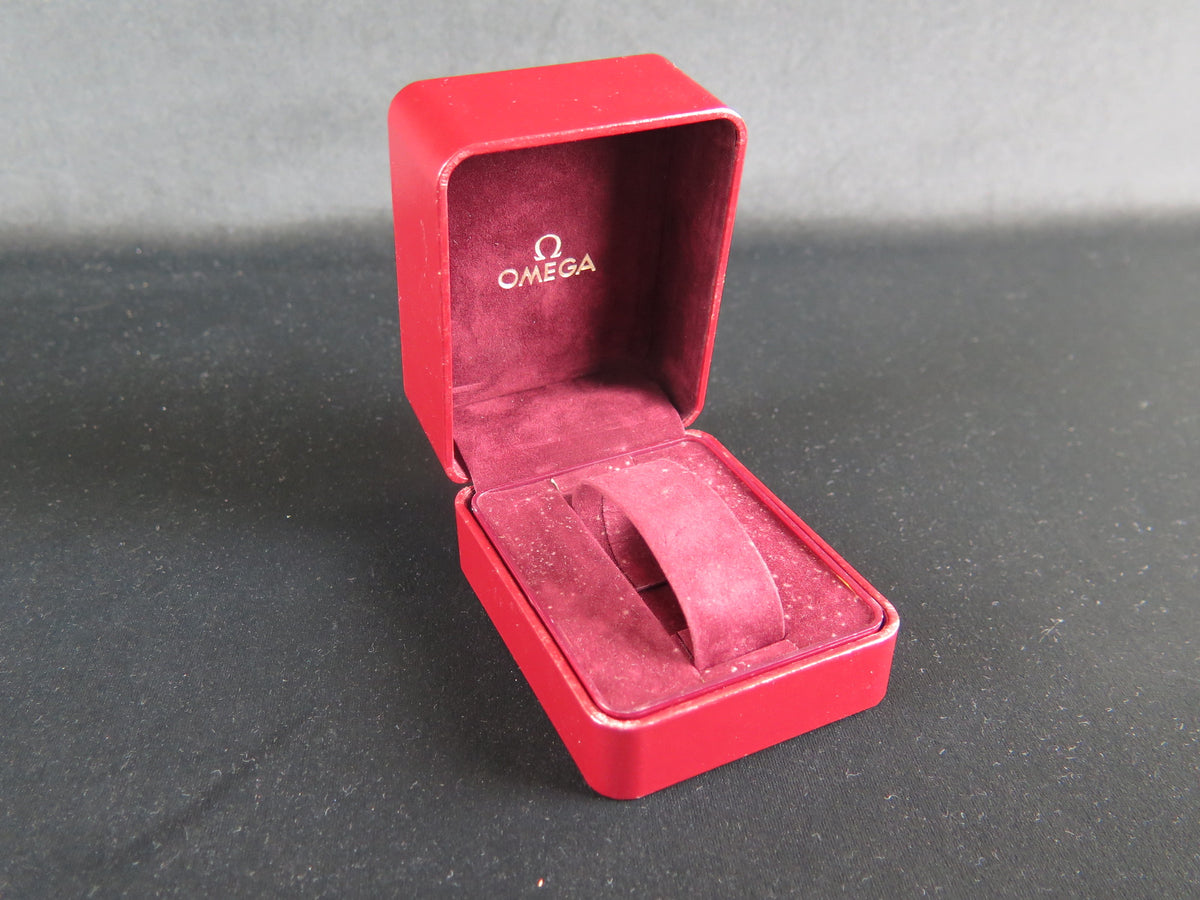 Omega Vintage Box     (1)
