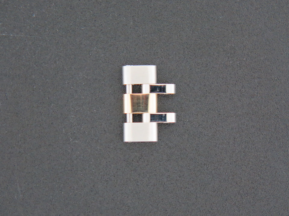 Tudor Steel/Gold Day + Date 15 MM Link  (1)