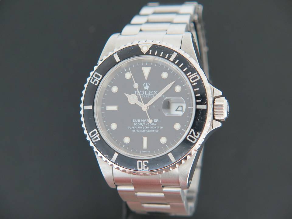 Rolex Submariner Date 16610 SWISS ONLY (1)