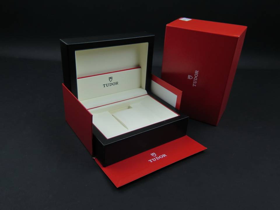Tudor Box Set ref. 44092.64 (1)