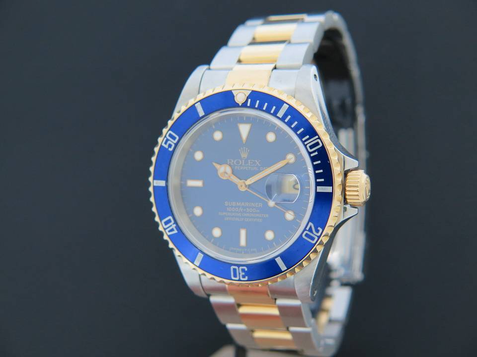 Rolex Oyster Perpetual Submariner Date (1)