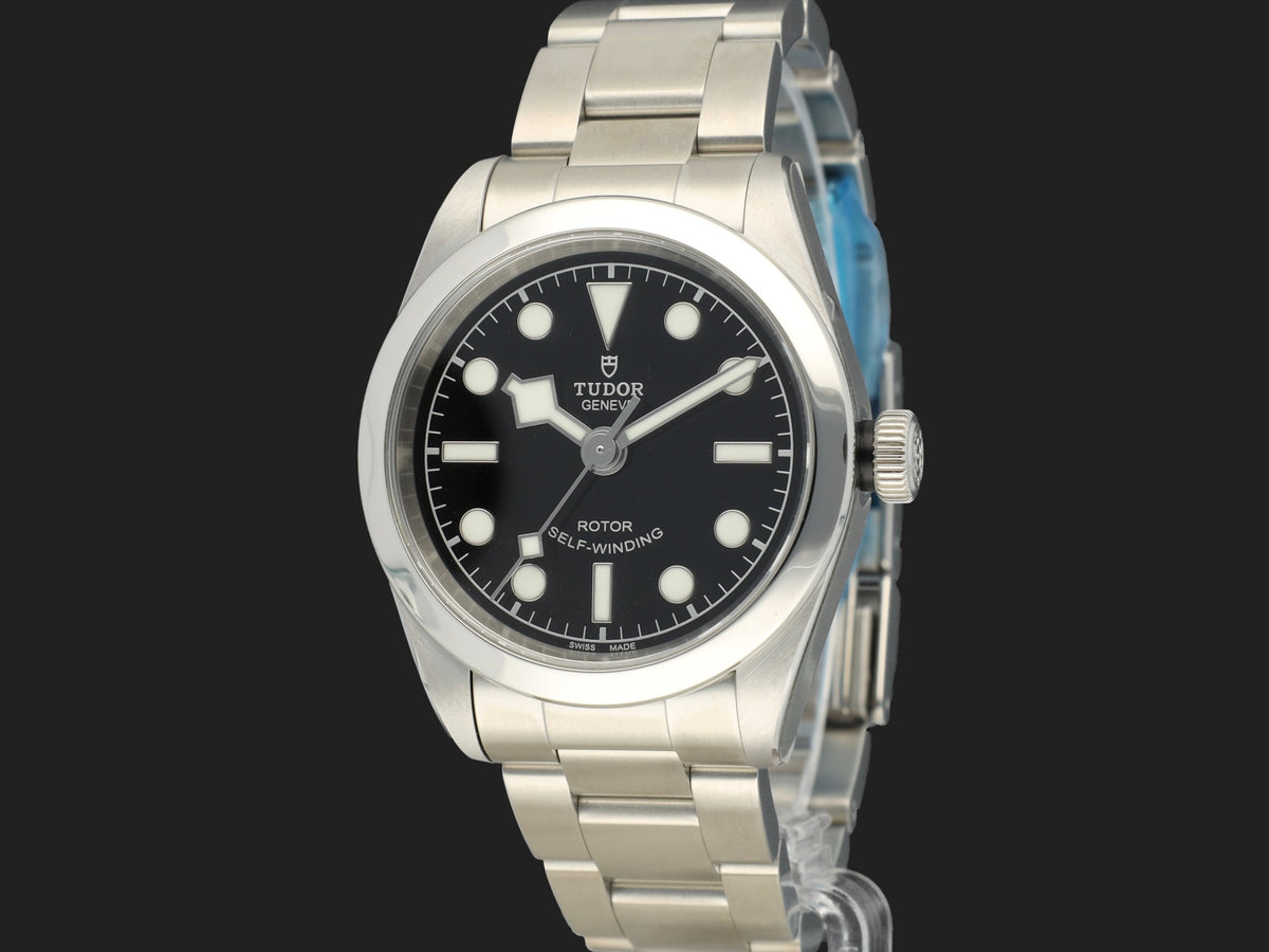 Tudor Black Bay 32 Black Dial 79580 99% NEW   (1)