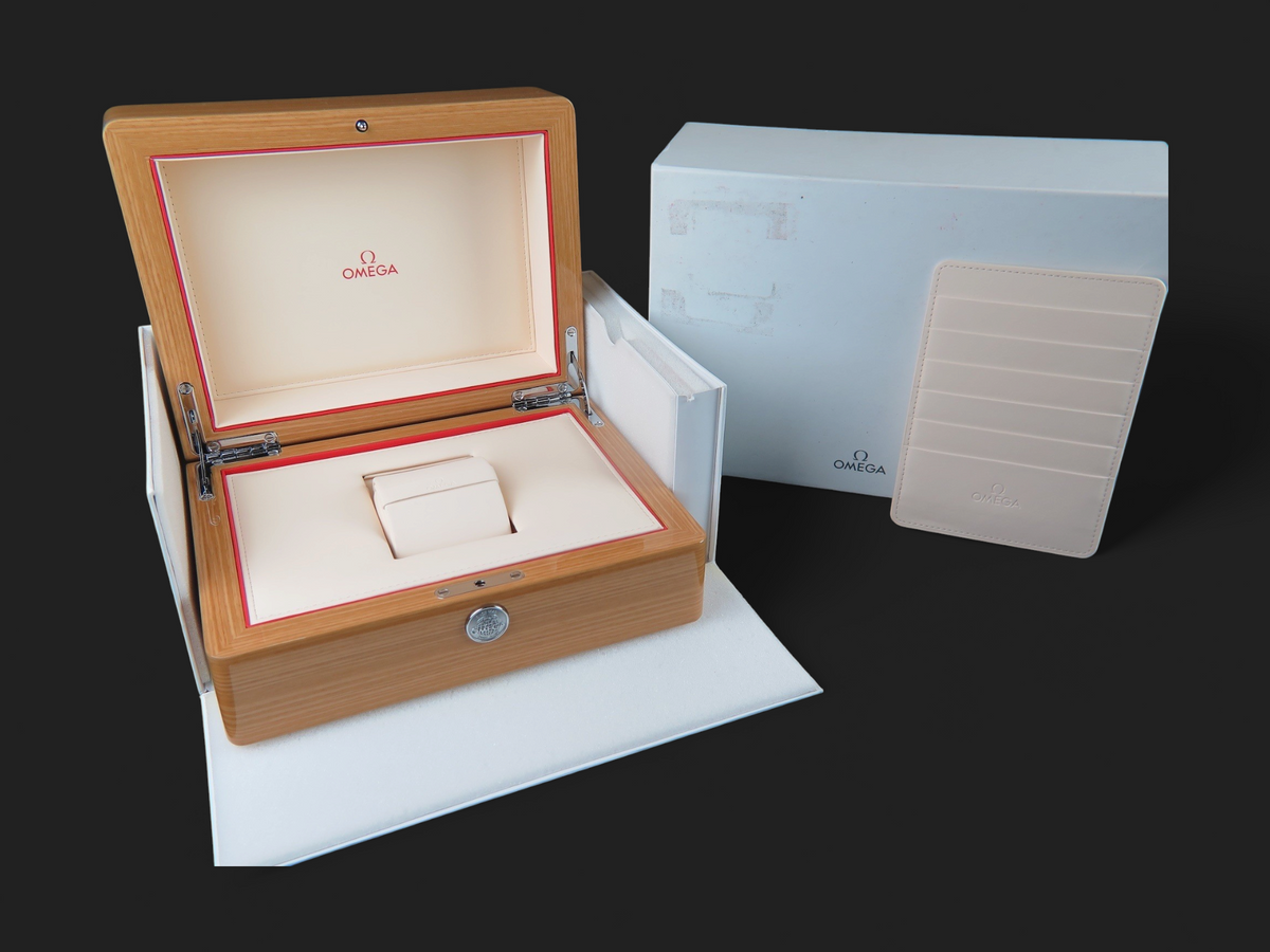 Omega Box Set  (1)