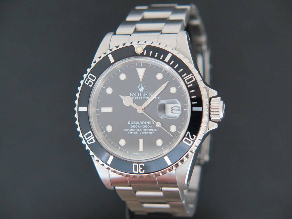Rolex Oyster Perpetual Submariner Date (1)
