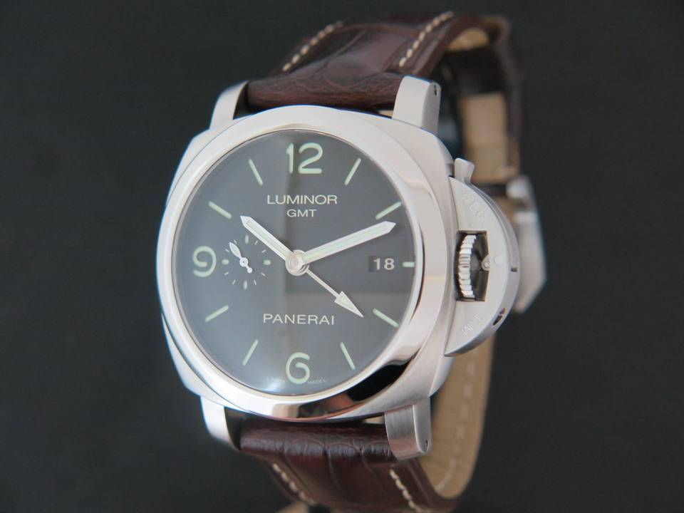 Panerai Luminor 1950 GMT PAM00320 (1)