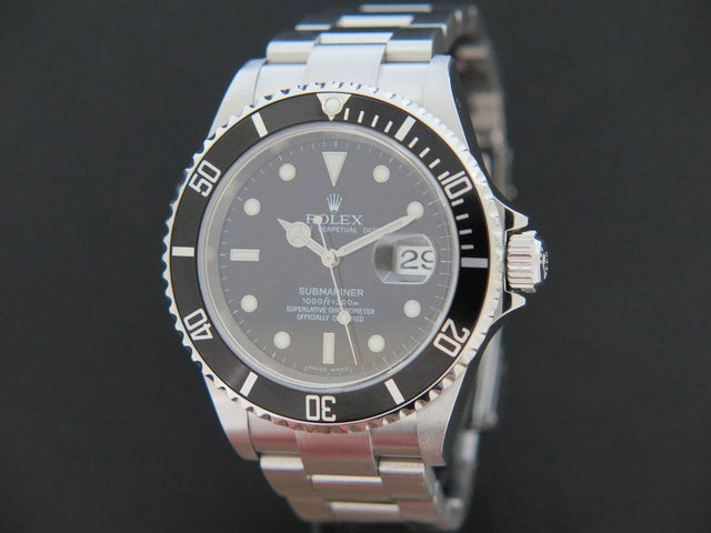 Rolex Oyster Perpetual Submariner Date