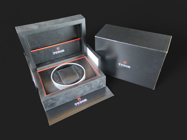 Tudor Box Set ref. 44090.04