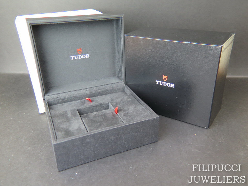 Tudor Box set (1)