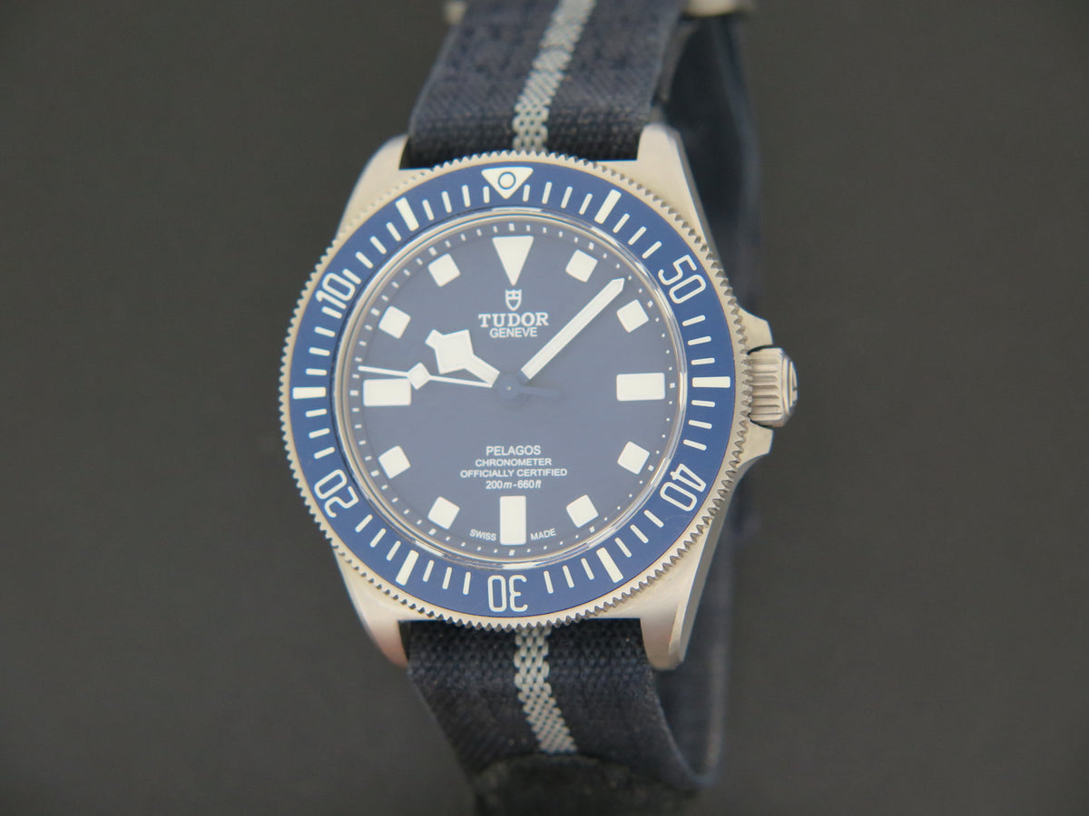 Tudor Pelagos FXD Marine Nationale MN21 25707B/21 (1)