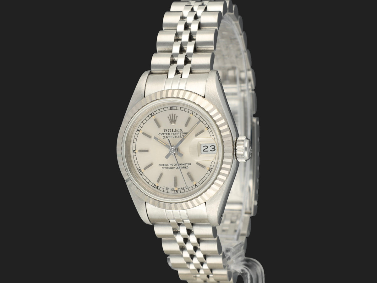 Rolex Lady-Datejust 26 Silver Dial 69174 (1)