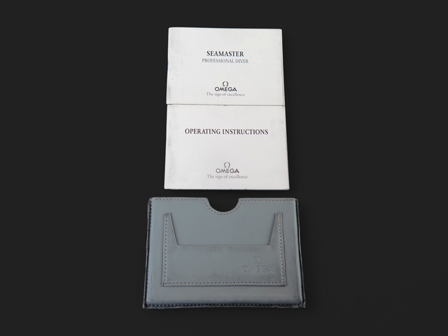 Omega Card Holder with Booklets