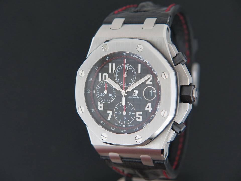 Audemars Piguet Royal Oak Offshore Black Red  (1)