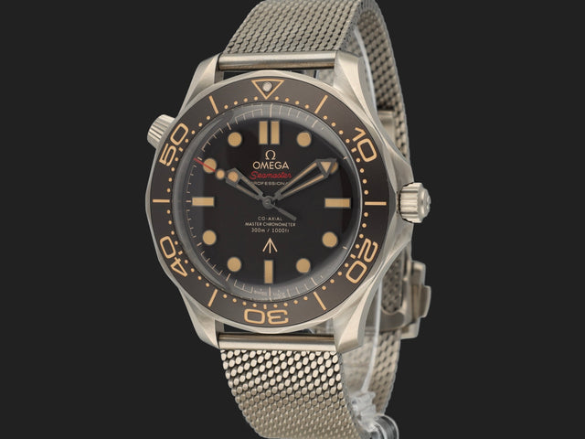 Omega Seamaster Diver 300M 007 Edition