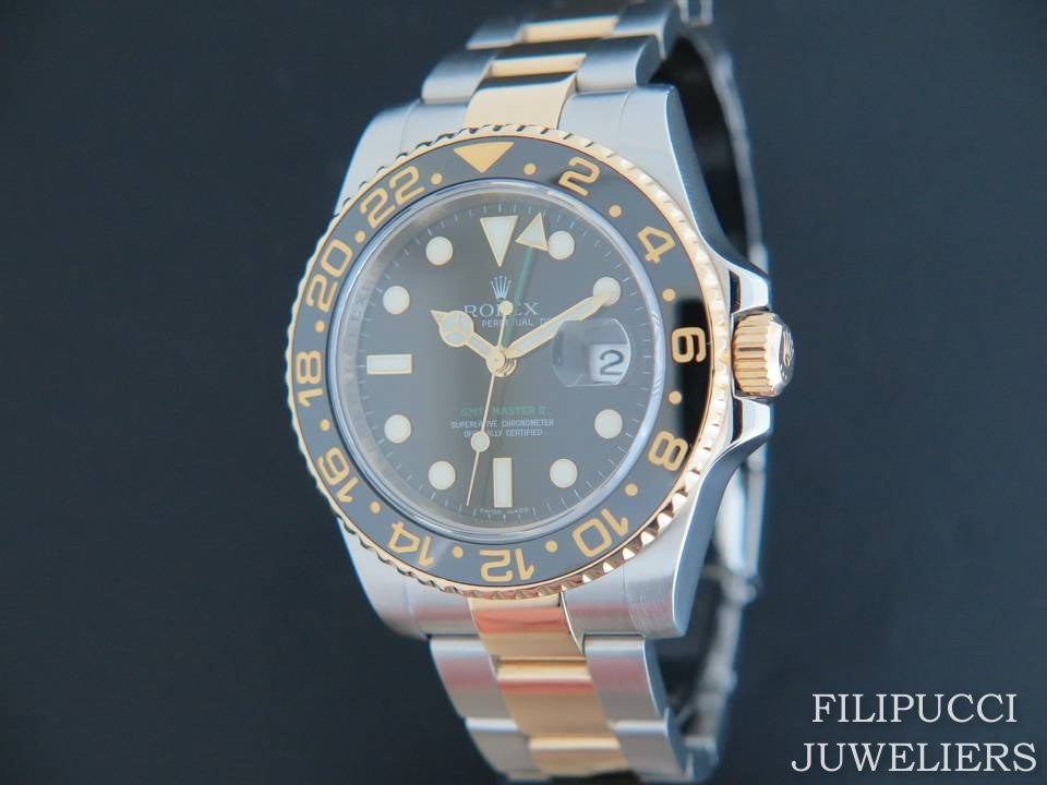 Rolex GMT Master II Gold/Steel 116713LN  (1)
