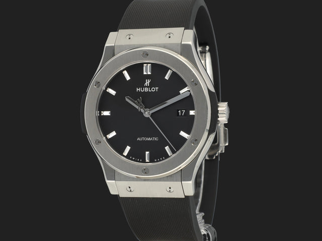 Hublot Classic Fusion Titanium Black Dial 42mm