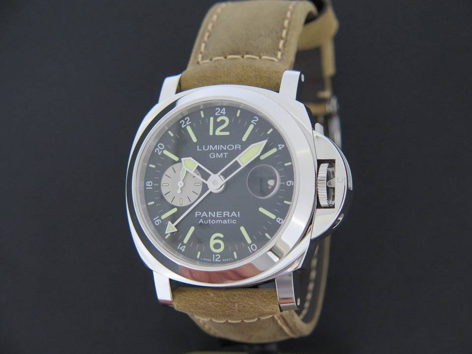 Panerai Luminor GMT Automatic 44 MM NEW (1)
