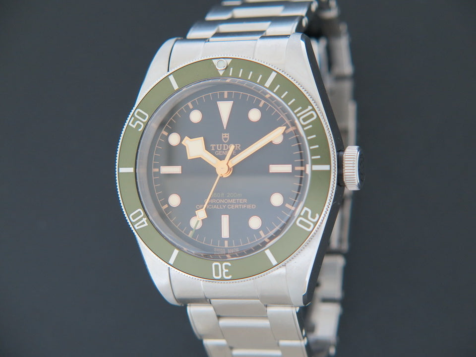 Tudor Heritage Black Bay Harrods 79230G (1)