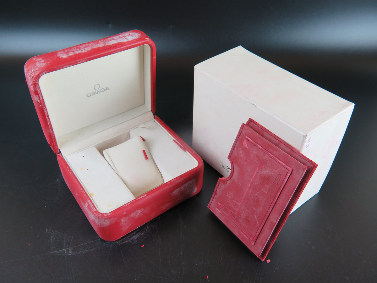 Omega Box Set With Cardholder (1)