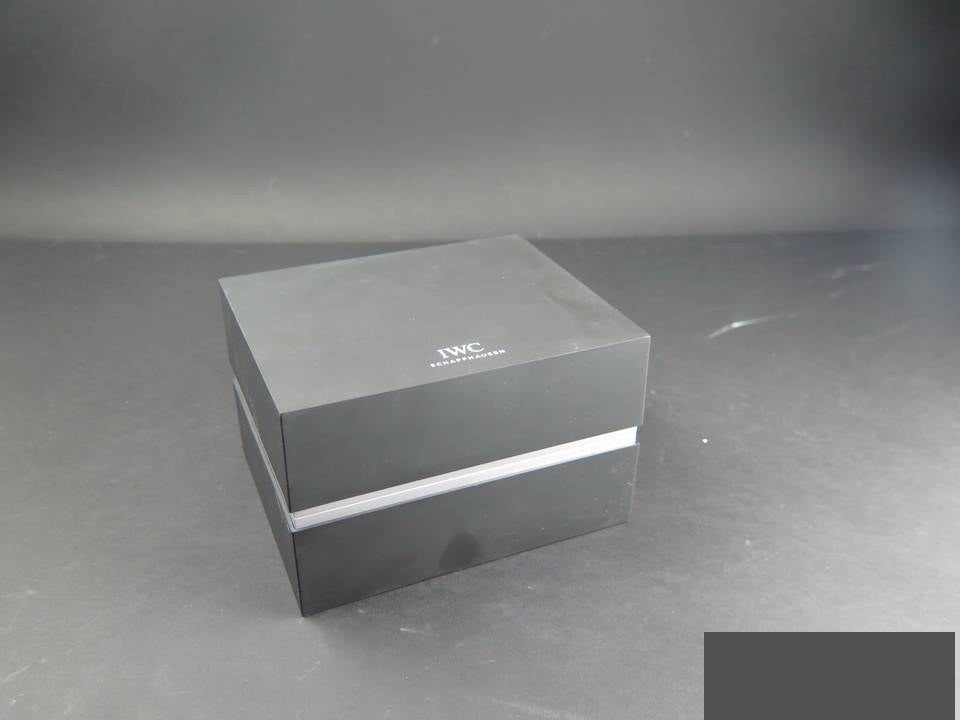 IWC Box (1)