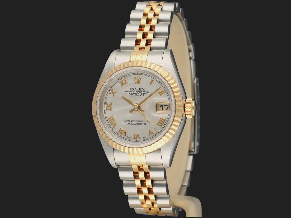 Rolex Lady-Datejust 26 Mother Of Pearl Roman Dial 69173   (1)