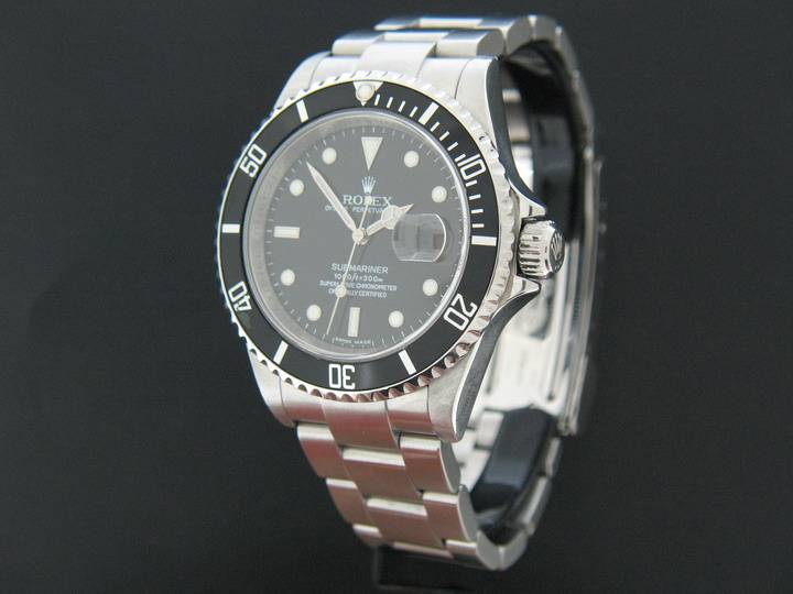 Rolex Oyster Perpetual Submariner Date (1)