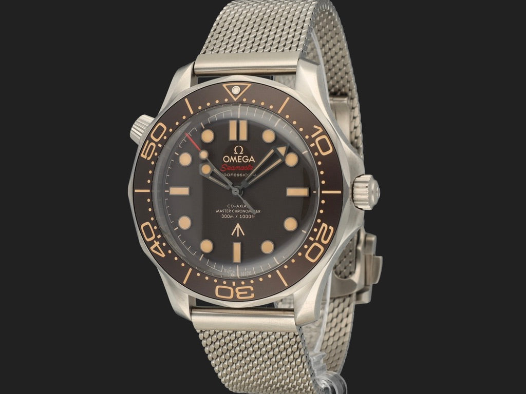 Omega Seamaster Diver 300M 007 Edition 210.90.42.20.01.001 (1)
