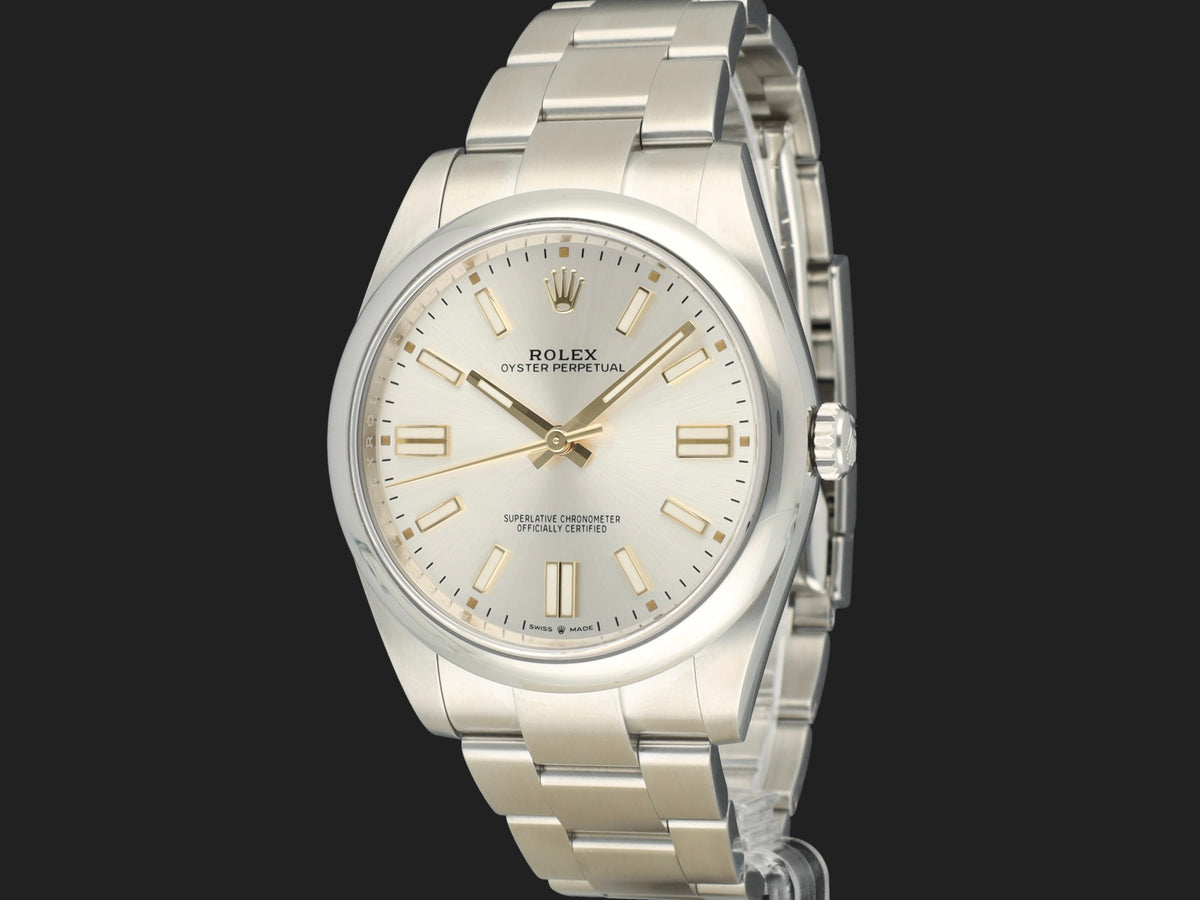 Rolex Oyster Perpetual 41 Silver Dial 124300 (1)